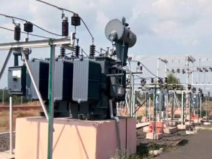 Power Distribution Substation: One and a half kg copper winding and six hundred liters of oil disappeared by thieves | वीज वितरण उपकेंद्र : दीडशे किलो कॉपर वायडींग अन् सहाशे लिटर ऑइल चोरट्यांनी केले गायब