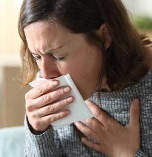 थंडीत कफ आणि खोकल्याचा त्रास, करा हा साधासोपा घरगुती उपाय, उबळ होईल कमी