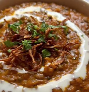 शाही थाट- चव जबरदस्त! साध्या हिरव्या मुगाची करा मुघलाई मूगडाळ, भात- लच्छा पराठ्यासोबत खा..