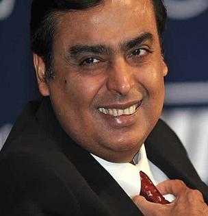 मुकेश अंबानी पुन्हा आशियातील सर्वात श्रीमंत व्यक्ती, गौतम अदानींचे स्थान घसरले