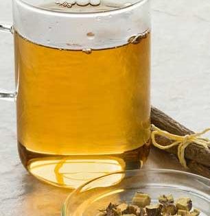 थंडीत ज्येष्ठमधाची काडी चघळा आणि केसांनाही लावा, जावेद हबीब सांगतात काळ्याभोर केसांचा उपाय