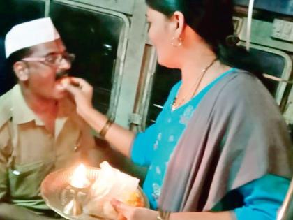 The sister celebrated in ST as the conductor didn't get a vacation | कंडक्टर भावाला सुट्टी न मिळाल्याने बहिणीने एसटीमध्येच साजरी केली भाऊबीज