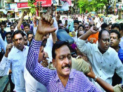 Riders again in Mumbai from hawkers! Congress-MNS activists in Dadar Bhadale said | फेरीवाल्यांवरून मुंबईत पुन्हा राडा! दादरमध्ये काँग्रेस-मनसे कार्यकर्ते भिडले 