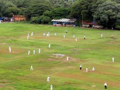 Playgrounds in Mumbai, no one responsible for gardens! | मुंबईतील मैदाने, उद्यानांना वालीच नाही!