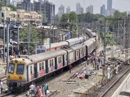 local train coaches derailed at near mahim station in mumbai | Mumbai Train Status : माहीम स्थानकाजवळ लोकलचे डबे रुळावरून घसरले, वाहतूक ठप्प