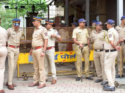 Heavy security by Mumbai Police on the eve of Ganeshotsav; A force of 14,000 policemen is ready | गणेशोत्सवाच्या पार्श्वूमीवर मुंबई पोलिसांचा कडेकोट बंदोबस्त; १४ हजार पोलिसांचा फौजफाटा सज्ज