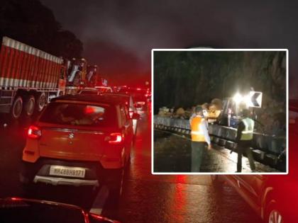 Mumbai Pune Expressway Traffic Jam due to landslide Rescue Operation going on Mumbai Lane | मुंबई-पुणे एक्स्प्रेस वे वर दरड कोसळली! जीवितहानी नाही, मुंबईकडे जाणारी वाहतूक ठप्प