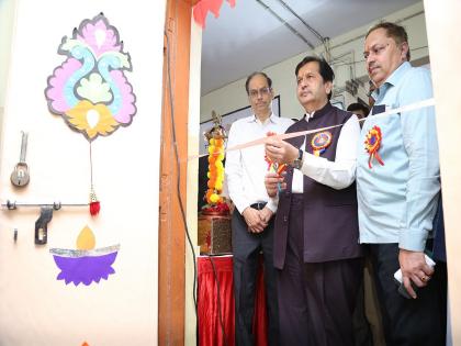 Mumbai: Inauguration of first textbook in municipal school in Mumbai | Mumbai: मुंबईतील मनपा शाळेमधील पहिल्या अभ्यासिकेचे उदघाटन  