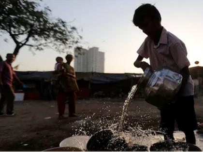 Only 16 percent water in the lake that quenches Mumbai's thirst! Currently there is no water cut... | मुंबईची तहान भागविणाऱ्या तलावात १६ टक्केच पाणी! तूर्तास पाणी कपात नाही...