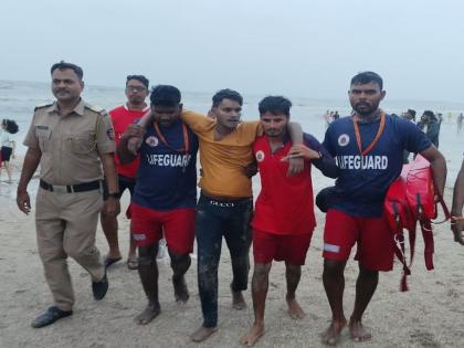 Youth rescued from drowning at Juhu beach | जुहू समुद्रकिनाऱ्यावर बुडणाऱ्या तरुणाला वाचवले