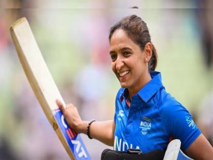 mumbai indians franchise buys harmanpreet kaur for Rs 1.80 crore in WPL Auction 2023  | WPL Auction 2023: मुंबई इंडियन्सकडून खेळण्यासाठी आतुर आहे; मुंबईने खरेदी करताच हरमनप्रीतची पहिला प्रतिक्रिया