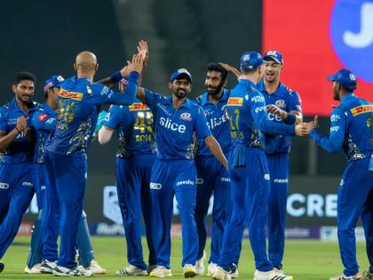 Mumbai Indians traded Jason Behrendorff from RCB Back to team after 3 seasons | IPL 2023: आला रे! Mumbai Indians च्या ताफ्यात ३ वर्षांनी स्टार खेळाडूचं 'कमबॅक'