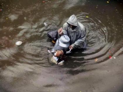 Leptospirosis alert in Mumbai, Know causes, symptoms, treatment and prevention | मुंबईत पावसामुळे 'लेप्टोस्पायरोसिस' आजाराचा कहर, जाणून घ्या लक्षणे आणि उपाय