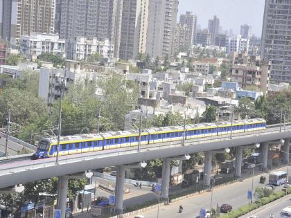 Mumbai: In heavy rains, Mumbai Metro Super Fast, lakhs of Mumbaikars traveled | Mumbai: मुसळधार पावसात मुंबईची मेट्रो सुपर फास्ट, लाखो मुंबईकरांनी केला प्रवास