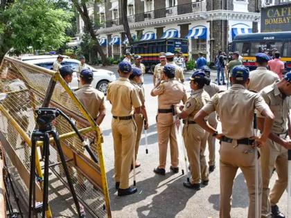Mumbai Police: मुंबई पोलीस, गुन्हे शाखेच्या पोलिसांच्याही सुट्ट्या रद्द! - Marathi News | Mumbai Police, Crime Branch police officers' leaves also cancelled! | Latest mumbai News at Lokmat.com
