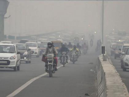 Mumbaikars are inhaling five cigarettes worth of smoke every day | धक्कादायक! मुंबईकर दररोज शोषत आहेत पाच सिगारेटएवढा धूर