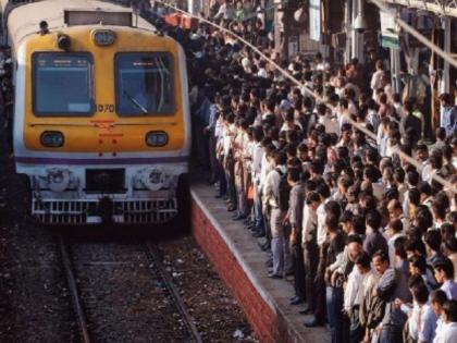 in mumbai accept at least one demand then come to the meeting railway passengers union insists on agitation | 'एक तरी मागणी मान्य करा, तरच बैठकीला येऊ'; रेल्वे प्रवासी संघटना आंदोलनावर ठाम