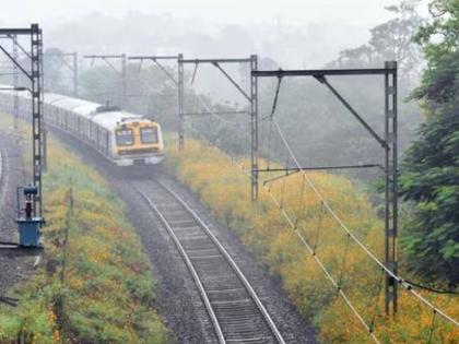 Five MPs attend railway meeting; promise to provide better facilities to passengers | रेल्वेच्या बैठकीला पाच खासदारांची दांडी; प्रवाशांना चांगल्या सुविधा पुरविण्याचे आश्वासन