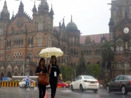 Big News heavy rain in mumbai Important decision of BMC regarding schools colleges | मोठी बातमी: मुंबईला पावसाने झोडपलं; शाळा-कॉलेजबाबत BMCचा महत्त्वपूर्ण निर्णय