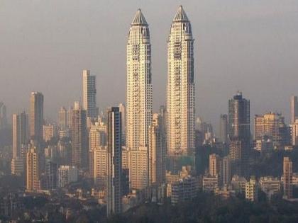 मुंबईत गृहविक्री घटतेय, पण का? परवडणाऱ्या घरांच्या किंमती आता कोटीत मोजल्या जातात... - Marathi News | Mumbai Real Estate Real Face: Home sales are declining in Mumbai, but why? | Latest real-estate News at Lokmat.com