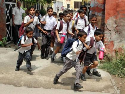 Schools in confusion over Eid holidays; Different order from Deputy Director of Education and Municipal Education Department | शाळांना ईदच्या सुट्टीवरून सावळागोंधळ; शिक्षण उपसंचालक आणि पालिका शिक्षण विभागाचे वेगवेगळे आदेश Schools in confusion over Eid holidays; Different order from Deputy Director of Education and Municipal Education Department | शाळांना ईदच्या सुट्टीवरून सावळागोंधळ; शिक्षण उपसंचालक आणि पालिका शिक्षण विभागाचे वेगवेगळे आदेश