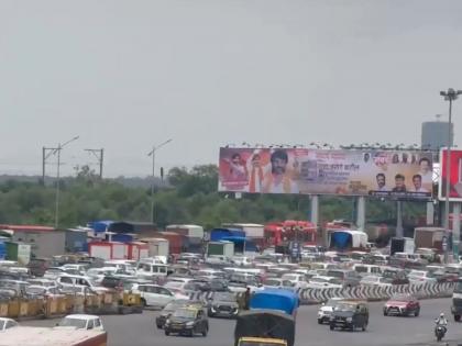 Mumbai: Investigation of Maratha protesters, dilemma of common people! | Mumbai: तपासणी मराठा आंदोलकांची, कोंडी सर्वसामान्यांची! Mumbai: Investigation of Maratha protesters, dilemma of common people! | Mumbai: तपासणी मराठा आंदोलकांची, कोंडी सर्वसामान्यांची!