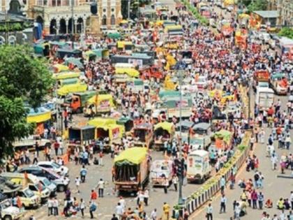 Mumbai: Major traffic jam in Mumbai; Employees face difficulties while reaching office | Mumbai: मुंबईत मोठी वाहतूक कोंडी; कार्यालय गाठता गाठता नोकरदारांच्या नाकीनऊ! Mumbai: Major traffic jam in Mumbai; Employees face difficulties while reaching office | Mumbai: मुंबईत मोठी वाहतूक कोंडी; कार्यालय गाठता गाठता नोकरदारांच्या नाकीनऊ!