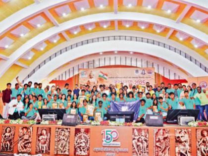 मुंबई विद्यापीठाची ‘इंद्रधनुष्य’वर मोहोर, २१ वर्षांमध्ये २० वेळा विजयाचा बहुमान - Marathi News | Mumbai University's pride on 'Indradhanush', the honor of winning 20 times in 21 years | Latest News at Lokmat.com मुंबई विद्यापीठाची ‘इंद्रधनुष्य’वर मोहोर, २१ वर्षांमध्ये २० वेळा विजयाचा बहुमान - Marathi News | Mumbai University's pride on 'Indradhanush', the honor of winning 20 times in 21 years | Latest News at Lokmat.com