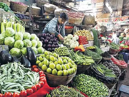 Vegetables will reach Mumbaikars early in the morning on polling day; Grain, spice, fruit market will remain closed | मुंबईकरांना पहाटेच भाजीपाला पोहोचणार; धान्य, मसाला, फळ मार्केट राहणार बंद