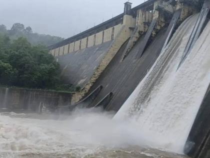 Relief for Mumbaikars Tension over water shortages has been resolved! All seven reservoirs supplying water to Mumbai have 50 percent water storage | मुंबईकरांना दिलासा...पाणी कपातीचे टेन्शन मिटले ! मुंबईला पाणीपुरवठा करणाऱ्या सातही जलाशयांत ५० टक्के पाणीसाठा Relief for Mumbaikars Tension over water shortages has been resolved! All seven reservoirs supplying water to Mumbai have 50 percent water storage | मुंबईकरांना दिलासा...पाणी कपातीचे टेन्शन मिटले ! मुंबईला पाणीपुरवठा करणाऱ्या सातही जलाशयांत ५० टक्के पाणीसाठा