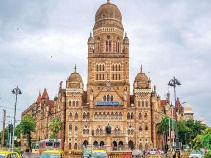 74 thousand houses for project victims; The way for Mumbai Municipal Corporation to build houses for rehabilitation is clear | प्रकल्पग्रस्तांना ७४ हजार घरे; पुनर्वसनासाठी घर बांधणीचा मुंबई महापालिकेचा मार्ग मोकळा