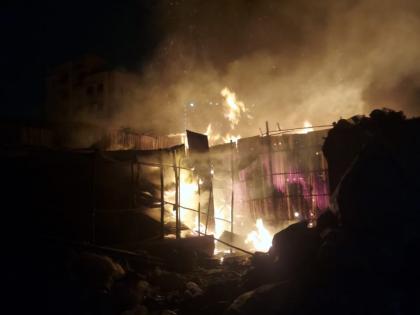 in mumbra fire broke out in warehouses in the khan compound was put out after nine hours | मुंब्रा: खान कंपाऊंडमधील गोदामांना लागलेली आग नऊ तासांनी विझली