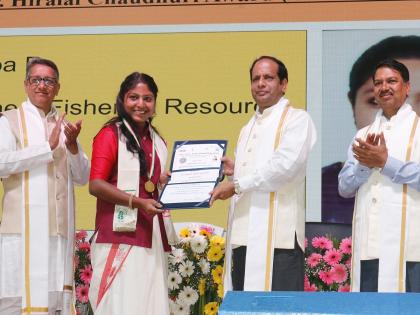 Mumbai: The 16th convocation ceremony of the Central Fisheries Institute concluded with grandeur | Mumbai: केंद्रीय मात्स्यिकी शिक्षा संस्थेचा १६ वा दीक्षांत समारंभ थाटात संपन्न