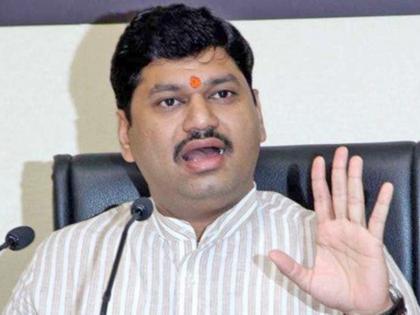 Dhananjay Munde criticizes the central government | "सैनिकांच्या नावाने पोळी भाजणाऱ्या भाजपचा खोटारडेपणा कॅगने उघड केला"