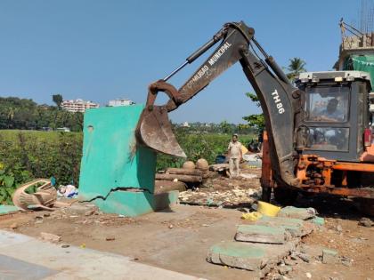 goa murgaon municipality demolished 4 illegal constructions | मुरगाव नगरपालिकेने चार बेकायदेशीर बांधकामावर चढवला ‘बुलडोझर’