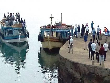 Visit of one and a half million tourists if Janjira fort is held during the year | वर्षभरात जंजिरा किल्ल्यास साडेचार लाख पर्यटकांची भेट