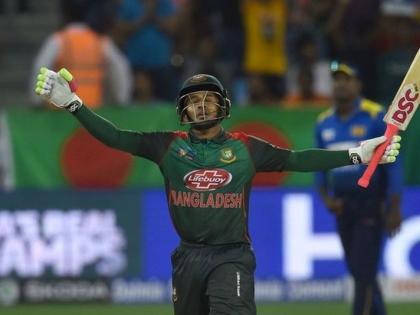 Asia Cup 2018: mushfiqur rahim done records in first match | Asia Cup 2018: पहिल्याच सामन्यात मुशफिकरने रचले विक्रम