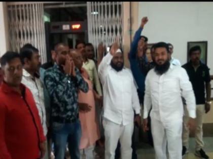 Delay of Shivshrushti; Movement in front of the Pune Municipal of the Muslim community, protest | शिवसृष्टीला विलंब; मुस्लिम समाज संघाचे पुणे महापालिकेसमोर आंदोलन, सत्ताधाऱ्यांचा निषेध