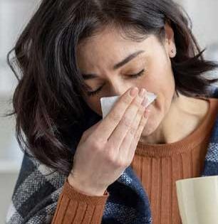 सर्दी-खोकला बराच होत नाही? स्वयंपाकघराला औषधी लसूण फार कामाचा, पाहा काय करायचा उपाय