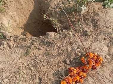 Attempted manslaughter for hidden treasure in the book | चोपड्यात गुप्तधनासाठी नरबळीचा प्रयत्न