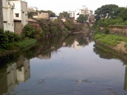 The houses and shops near Nagnadi will be removed | नाग नदीलगतची घरे व दुकाने हटविणार