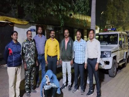 Two came from Nagpur and stole jewels worth one and a half lakhs Theft in Lohia Ward, Police of Local Crime Branch arrested | नागपूरहून दोघे आले अन् दीड लाखाचे दागिने चोरले; लोहिया वॉर्डात चोरी, स्थानिक गुन्हे शाखेच्या पोलिसांनी केली अटक