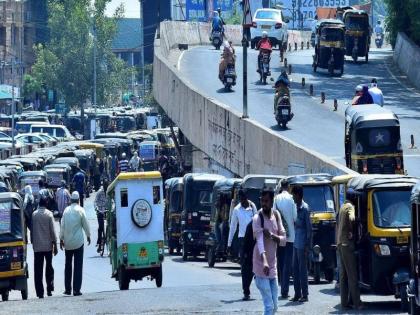 Difficulty in breaking the flyover in front of Nagpur railway station even after 45 months | नागपूर रेल्वेस्थानकासमोरील टेकडी फ्लायओव्हर  ४५ महिन्यांनंतरही तोडण्यात अडचण