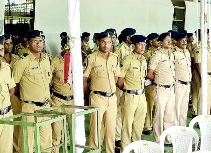 Counting of votes in Nagpur, heavy police bandobast | नागपुरात मतमोजणी, निकालानिमित्त चोख बंदोबस्त