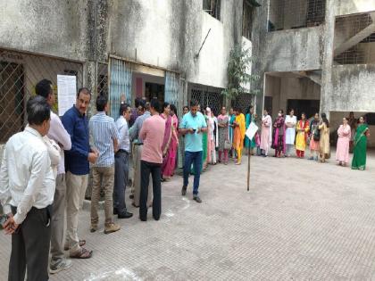 Nagpur Division Teachers Constituency Election Voting Begins; 13.57 percent average voter turnout till 10 am | Nagpur Division Teachers Constituency : मतदानास सुरुवात; सकाळी १० पर्यंत सरासरी १३.५७ टक्के मतदान