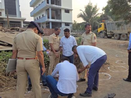 Naigaon shaken by firing incident, land dispute: 5 injured in broad daylight firing | गोळीबाराच्या घटनेने नायगाव हादरले, जमिनीवरून वाद : दिवसाढवळ्या झालेल्या गोळीबारात ५ जखमी Naigaon shaken by firing incident, land dispute: 5 injured in broad daylight firing | गोळीबाराच्या घटनेने नायगाव हादरले, जमिनीवरून वाद : दिवसाढवळ्या झालेल्या गोळीबारात ५ जखमी