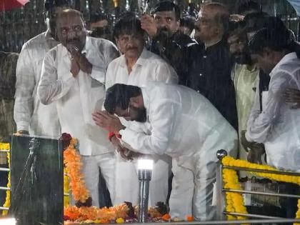 Eknath Shinde: Eknath Shinde pays homage at Balasaheb Thackeray and Anand Dighe memorial in heavy rains | Eknath Shinde: भर पावसात मुख्यमंत्री एकनाथ शिंदे बाळासाहेब-आनंद दिघेंच्या स्मृतीस्थळावर नतमस्तक