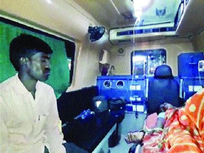 In the sick vehicle, doctor is on the dhaba! | रुग्ण वाहनात, डॉक्टर ढाब्यावर !