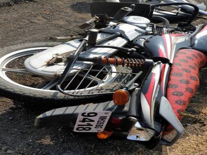 father dies and his son seriously injured in bike-truck accident at loha | बाईक-ट्रक धडकेत पित्याचा मृत्यू तर मुलगा गंभीर जखमी 