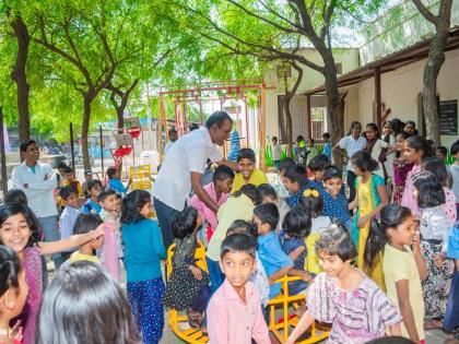 Huge blow! Full tax exemption for parents of students studying in Zilla Parishad schools; Historic decision of Nandurghat Gram Panchayat of Kage | जिल्हा परिषद शाळेत शिकणाऱ्यांच्या पालकांना पूर्ण कर माफ; नांदुरघाट ग्रामपंचायतचा निर्णय Huge blow! Full tax exemption for parents of students studying in Zilla Parishad schools; Historic decision of Nandurghat Gram Panchayat of Kage | जिल्हा परिषद शाळेत शिकणाऱ्यांच्या पालकांना पूर्ण कर माफ; नांदुरघाट ग्रामपंचायतचा निर्णय